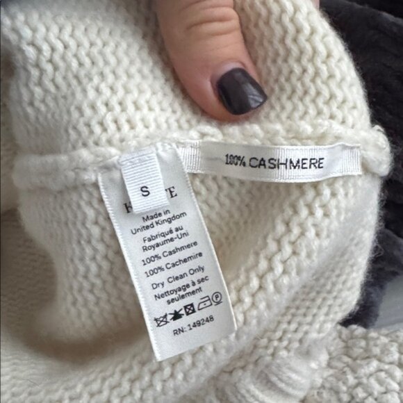 KHAITE Mae Cashmere Sweater - Picture 7 of 9